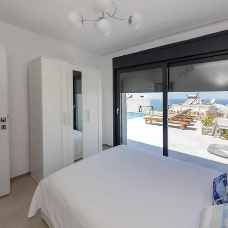 3 Bedroom-house, Private Pool, Bbq, Ocean View-bodrum Yalikavak בודרום